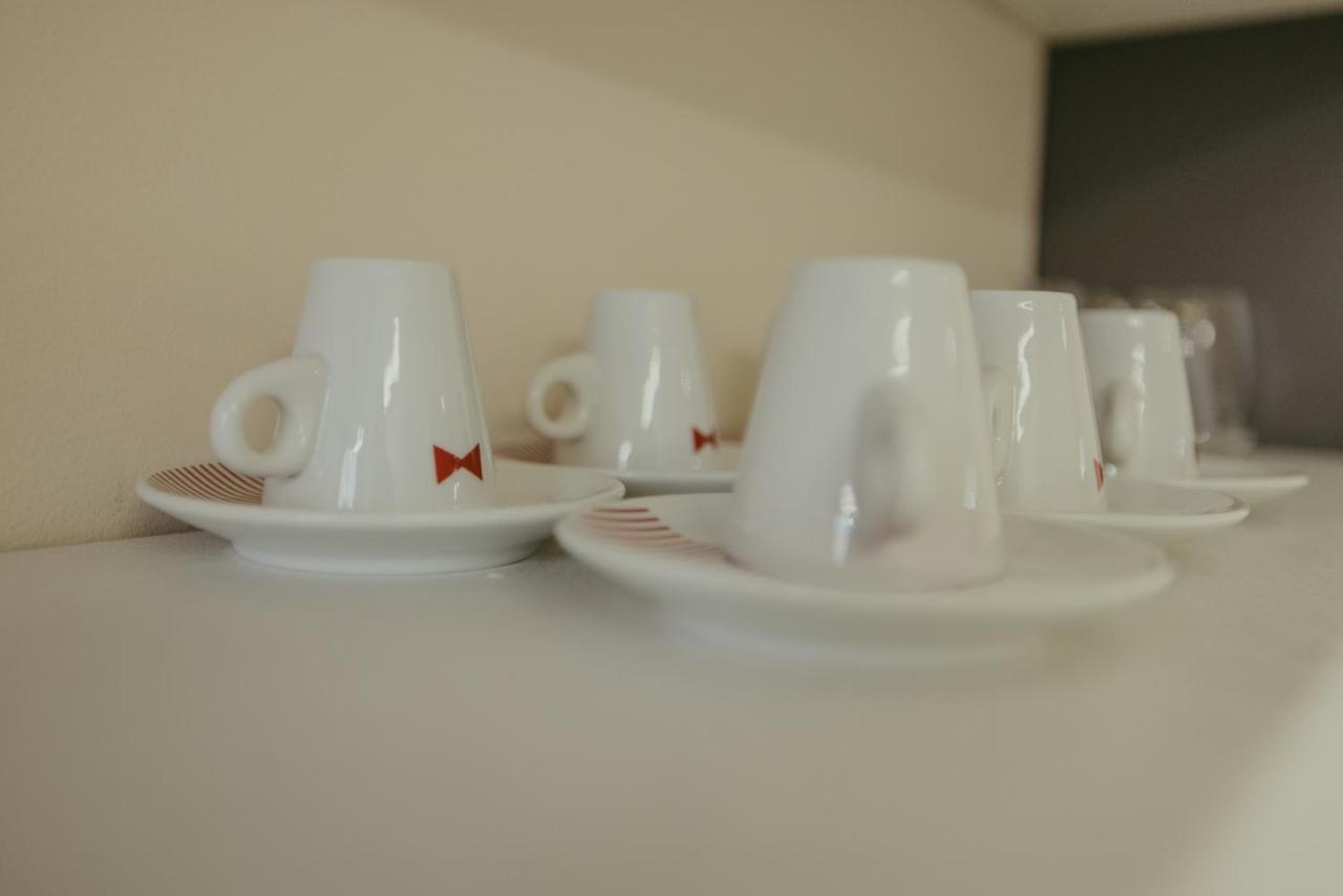 Brettia Guest Rooms Cosenza Esterno foto